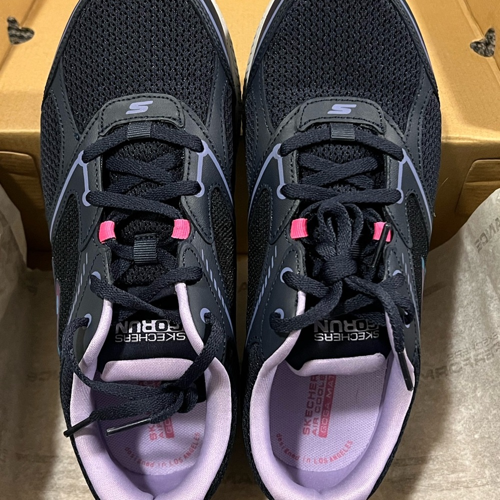 Skechers GoRun Consistent Performance Sneakers